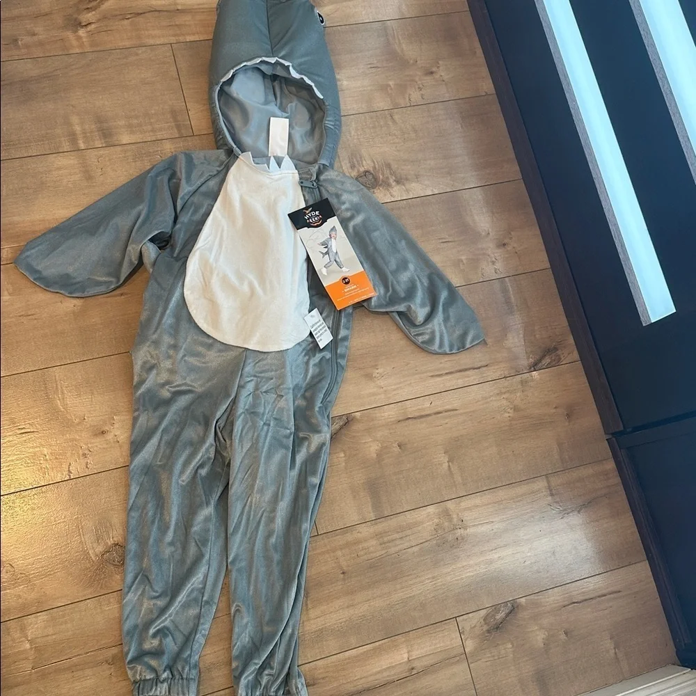 NWT Hyde & EEK! Toddler Shark Halloween Costume Jumpsuit Gray Sz 2-3T & 4-5T